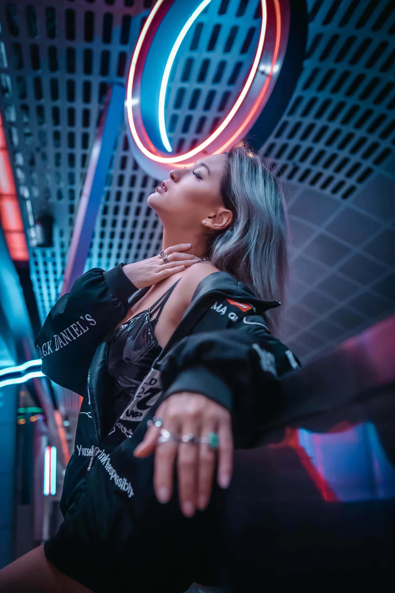 wilmer martinez Lme2Ye2jVo8 unsplash - Thợ Kỹ Thuật