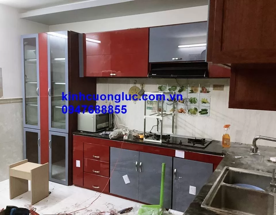 Tủ bếp nhôm kính HCM
