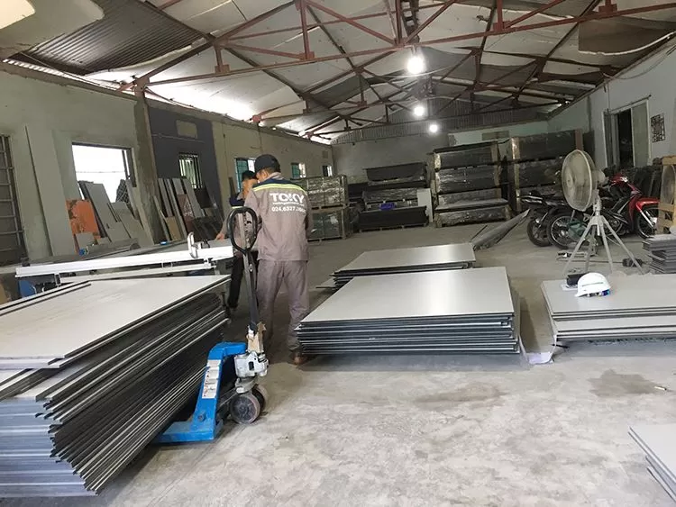 Bảng giá vách ngăn vệ sinh compact HPL tham khảo tại Thợ Miền Nam