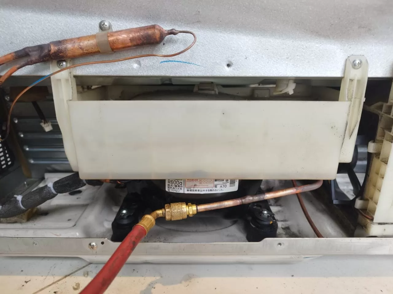 thay block tủ lạnh hitachi giá rẻ