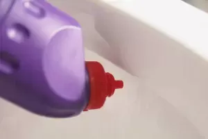 Vệ sinh và khử mùi hôi nhà vệ sinh chuyên nghiệp - Thợ Miền Nam