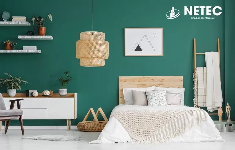 Phòng ngủ sơn màu xanh ngọc bích mang đến sự thư giãn và bình yên do Thợ Miền Nam thi công