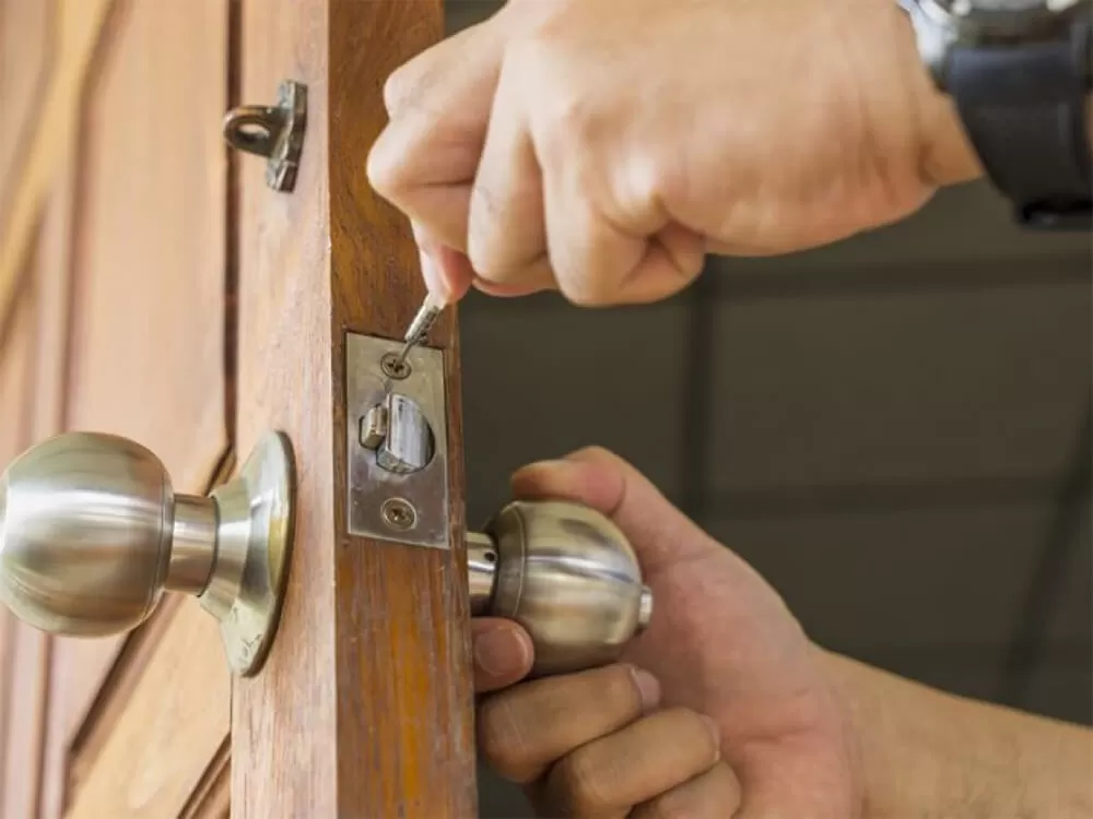 Thợ Thay Khóa Cửa Tại Nhà Chuyên Nghiệp Thợ Miền Nam