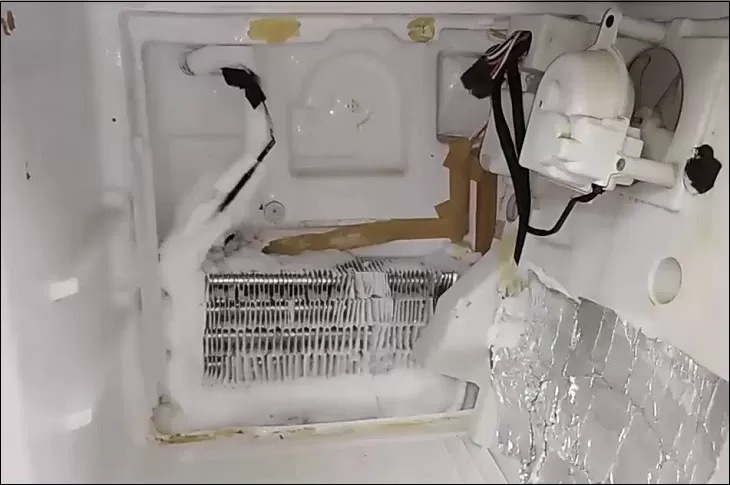 Các lỗi thường gặp ở dàn lạnh tủ lạnh như đóng tuyết và bám bẩn