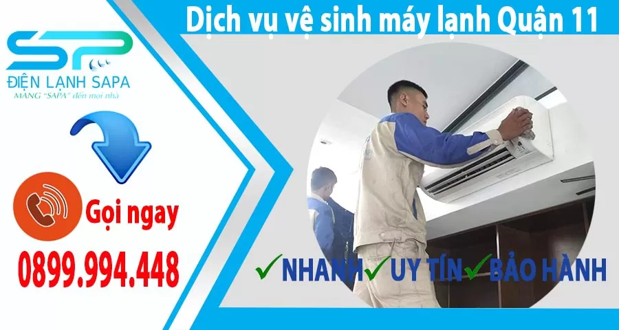 Nhân viên kỹ thuật Thợ Miền Nam đang thực hiện vệ sinh máy lạnh cho khách hàng tại Quận 11