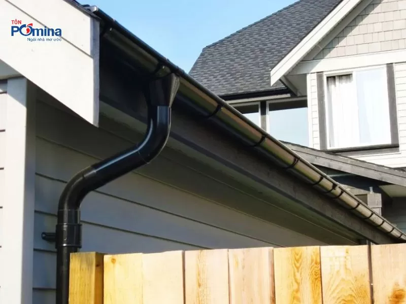 Cách lắp máng xối tôn tạo thẩm mỹ cho ngôi nhà