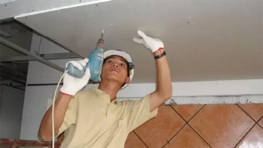 Không gian sống trở nên sang trọng và đẳng cấp hơn với mẫu trần chìm giật cấp