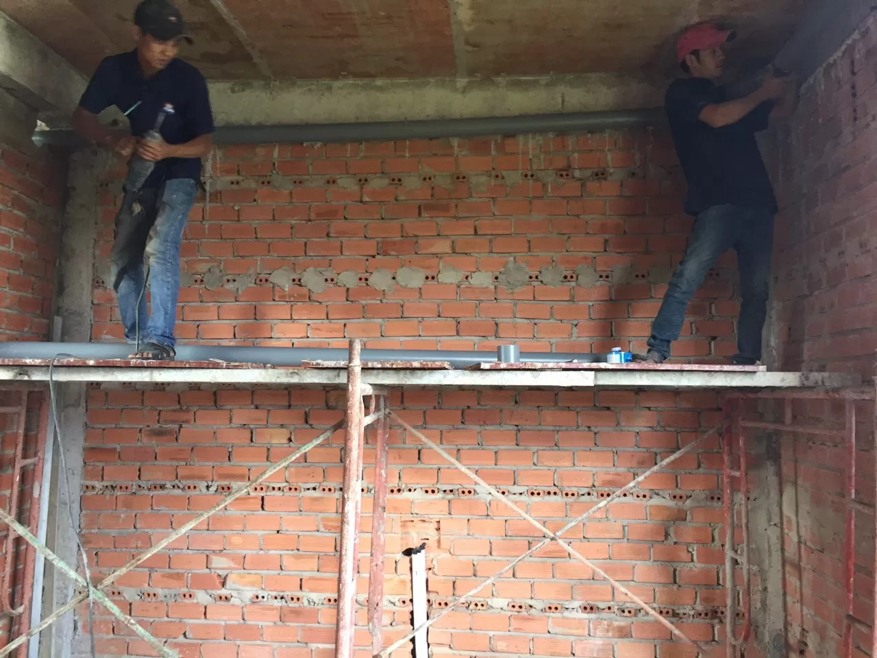 Thợ lắp đặt điện nước chuyên nghiệp Thợ Miền Nam