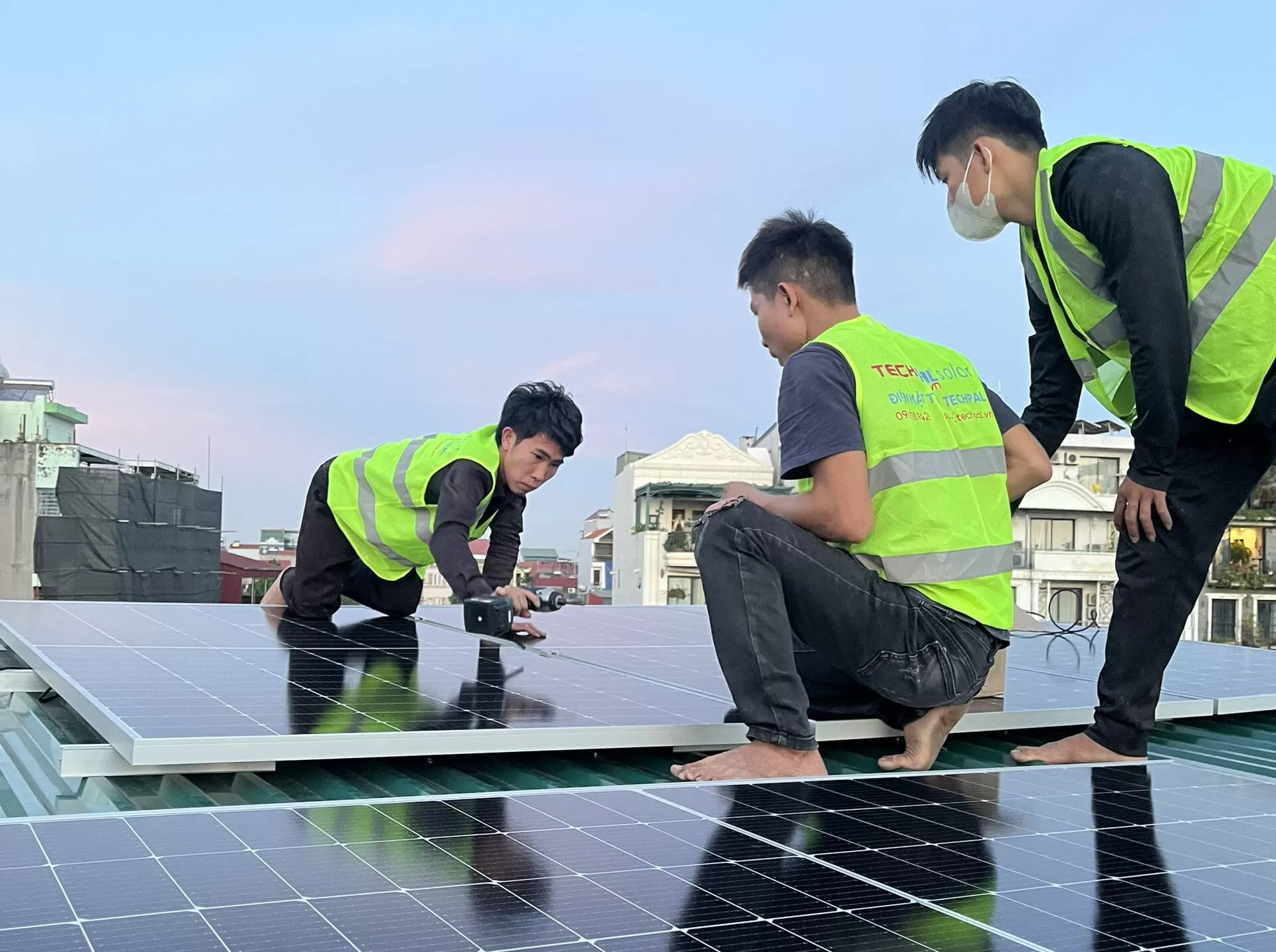Bảng chi phí lắp điện mặt trời tham khảo dựa trên hóa đơn tiền điện hàng tháng, từ Thợ Miền Nam